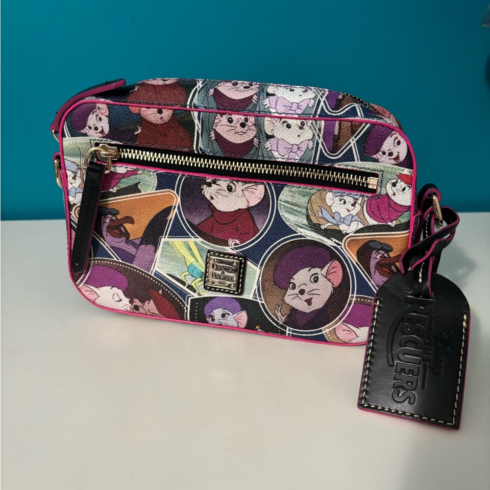 ***SOLD Disneys “The Rescuers” Dooney & Bourke camera bag/crossbody. NWOT